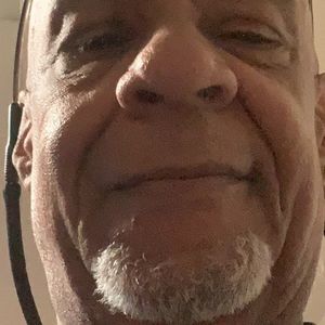 Meet your Posher, Manuel